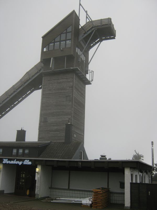 2009-10-28 Wurmberg (01) Tower and starting point...